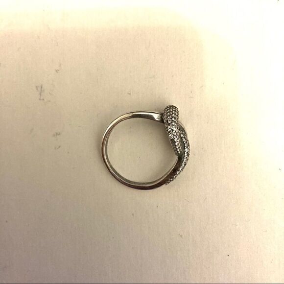 STERLING Silver Knotted Heart Ring Size 7 - Picture 9 of 12